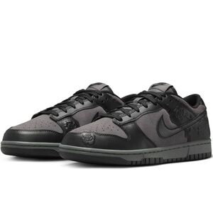 Nike | Womens Nike Dunk Low 'Black Roses'